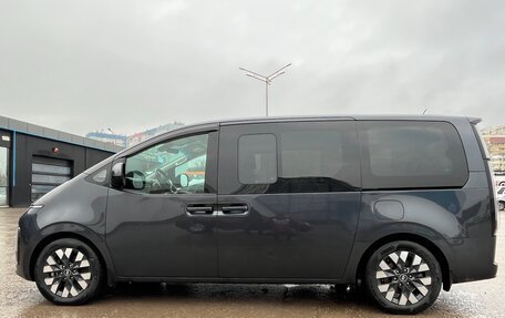 Hyundai Staria, 2022 год, 4 200 000 рублей, 4 фотография