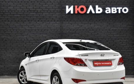 Hyundai Solaris II рестайлинг, 2014 год, 890 000 рублей, 4 фотография