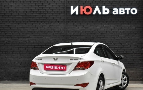 Hyundai Solaris II рестайлинг, 2014 год, 890 000 рублей, 7 фотография