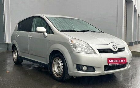 Toyota Corolla Verso I, 2008 год, 600 000 рублей, 3 фотография