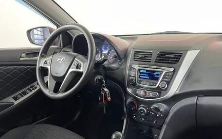 Hyundai Solaris II рестайлинг, 2016 год, 797 000 рублей, 13 фотография