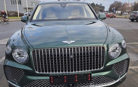 Bentley Bentayga I, 2025 год, 41 500 000 рублей, 3 фотография