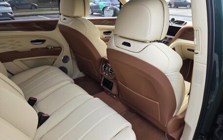 Bentley Bentayga I, 2025 год, 41 500 000 рублей, 14 фотография