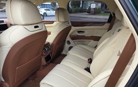 Bentley Bentayga I, 2025 год, 41 500 000 рублей, 13 фотография