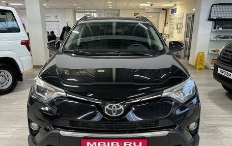 Toyota RAV4, 2018 год, 1 800 000 рублей, 6 фотография