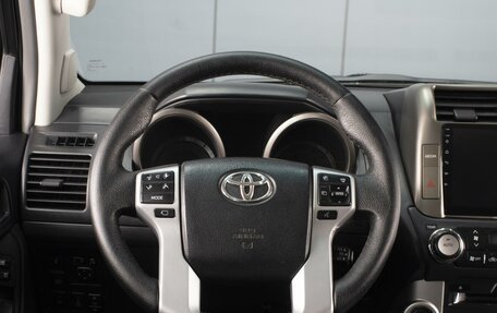 Toyota Land Cruiser Prado 150 рестайлинг 2, 2012 год, 2 510 000 рублей, 12 фотография