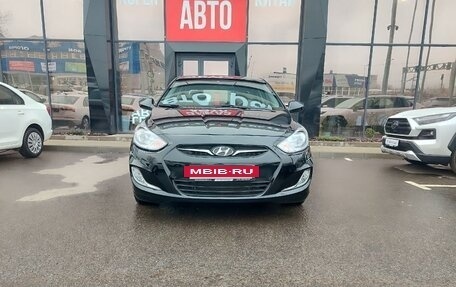 Hyundai Solaris II рестайлинг, 2014 год, 820 000 рублей, 2 фотография