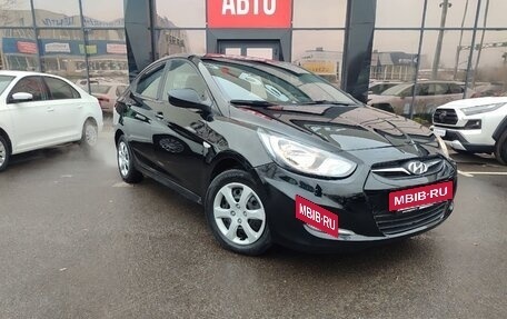 Hyundai Solaris II рестайлинг, 2014 год, 820 000 рублей, 3 фотография