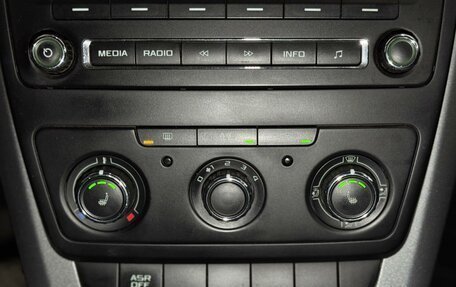 Skoda Yeti I рестайлинг, 2014 год, 1 099 000 рублей, 12 фотография