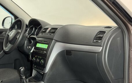 Skoda Yeti I рестайлинг, 2014 год, 1 099 000 рублей, 10 фотография