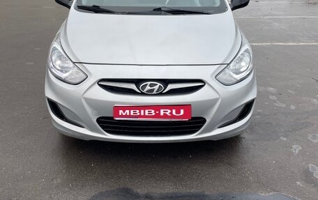 Hyundai Solaris II рестайлинг, 2011 год, 535 000 рублей, 1 фотография