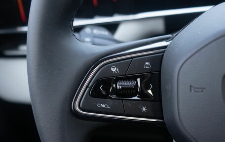 Geely Atlas, 2025 год, 3 878 900 рублей, 13 фотография