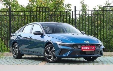 Hyundai Elantra, 2025 год, 2 300 000 рублей, 3 фотография