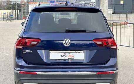 Volkswagen Tiguan II, 2021 год, 2 297 000 рублей, 28 фотография