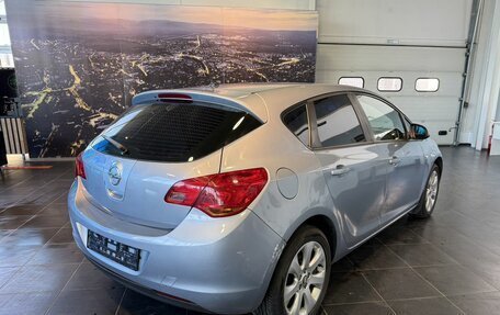 Opel Astra J, 2011 год, 850 000 рублей, 4 фотография