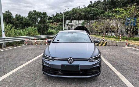 Volkswagen Golf VIII, 2022 год, 1 600 044 рублей, 1 фотография