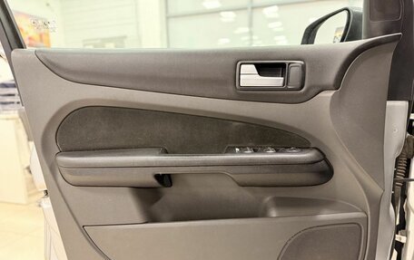 Ford Focus II рестайлинг, 2007 год, 499 000 рублей, 24 фотография