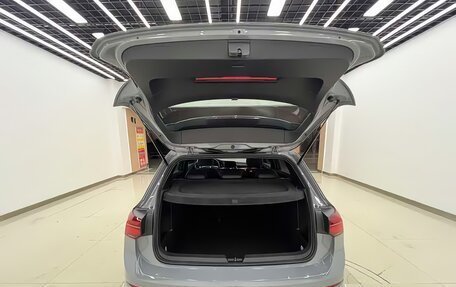 Volkswagen Golf VIII, 2022 год, 2 150 000 рублей, 7 фотография