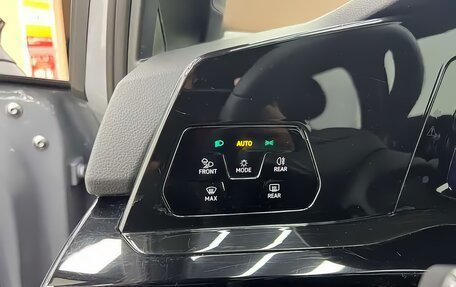 Volkswagen Golf VIII, 2022 год, 2 150 000 рублей, 14 фотография