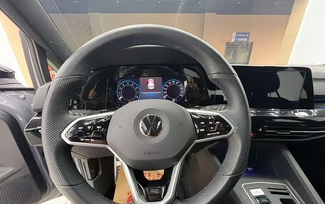 Volkswagen Golf VIII, 2022 год, 2 150 000 рублей, 10 фотография