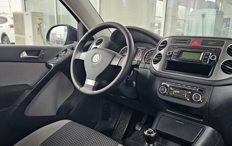 Volkswagen Tiguan I, 2010 год, 1 089 000 рублей, 5 фотография