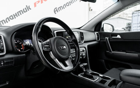 KIA Sportage IV рестайлинг, 2021 год, 2 580 000 рублей, 11 фотография
