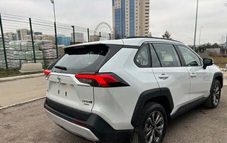 Toyota RAV4, 2025 год, 4 060 000 рублей, 4 фотография