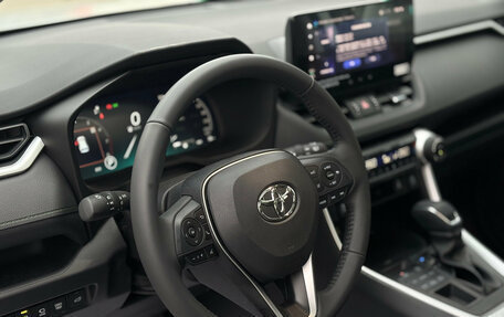 Toyota RAV4, 2025 год, 4 060 000 рублей, 11 фотография