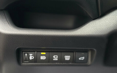 Toyota RAV4, 2025 год, 4 060 000 рублей, 12 фотография