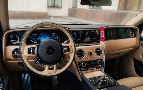 Rolls-Royce Cullinan, 2025 год, 66 800 000 рублей, 11 фотография