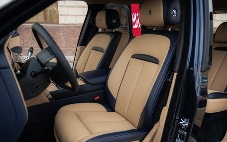 Rolls-Royce Cullinan, 2025 год, 66 800 000 рублей, 13 фотография