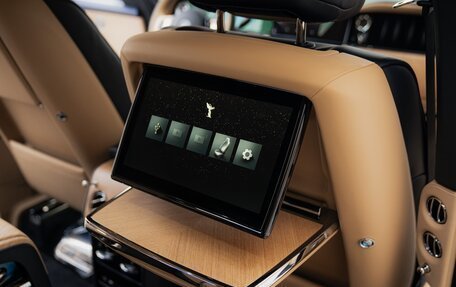 Rolls-Royce Cullinan, 2025 год, 66 800 000 рублей, 27 фотография