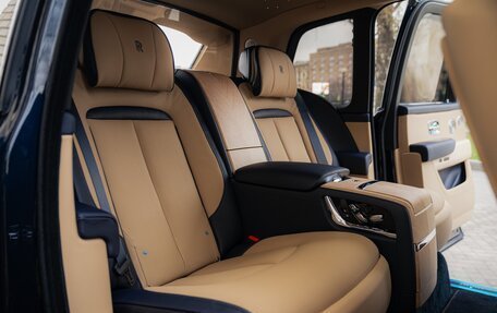 Rolls-Royce Cullinan, 2025 год, 66 800 000 рублей, 26 фотография