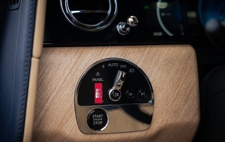 Rolls-Royce Cullinan, 2025 год, 66 800 000 рублей, 16 фотография