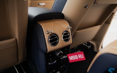 Rolls-Royce Cullinan, 2025 год, 66 800 000 рублей, 28 фотография