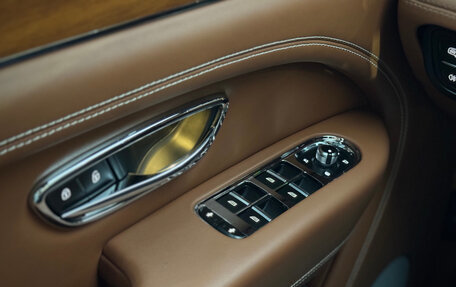 Bentley Bentayga I, 2021 год, 19 000 000 рублей, 18 фотография