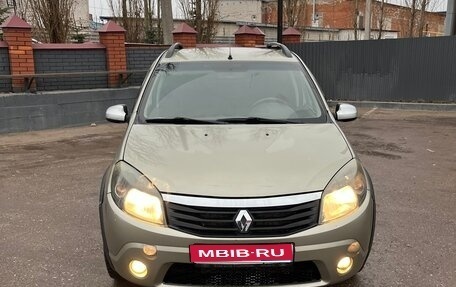 Renault Sandero I, 2012 год, 700 000 рублей, 1 фотография