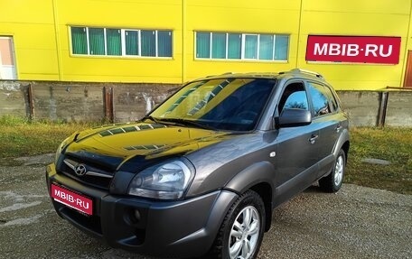 Hyundai Tucson III, 2008 год, 850 000 рублей, 1 фотография
