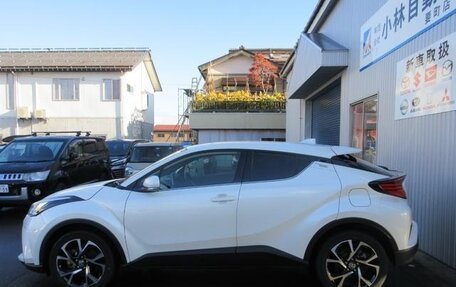 Toyota C-HR I рестайлинг, 2020 год, 2 280 000 рублей, 2 фотография