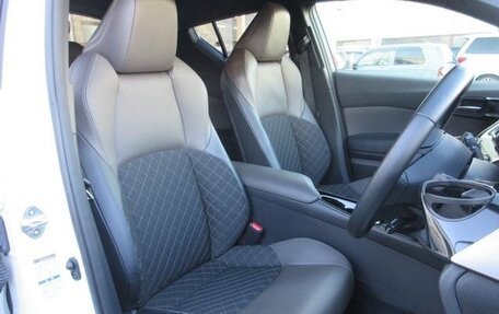 Toyota C-HR I рестайлинг, 2020 год, 2 280 000 рублей, 5 фотография