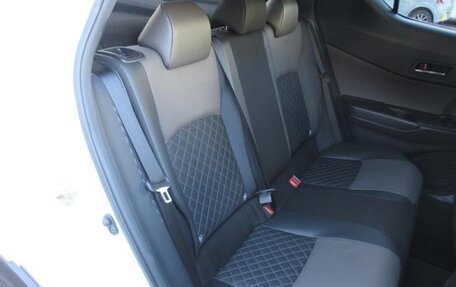 Toyota C-HR I рестайлинг, 2020 год, 2 280 000 рублей, 6 фотография