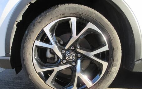 Toyota C-HR I рестайлинг, 2020 год, 2 280 000 рублей, 15 фотография