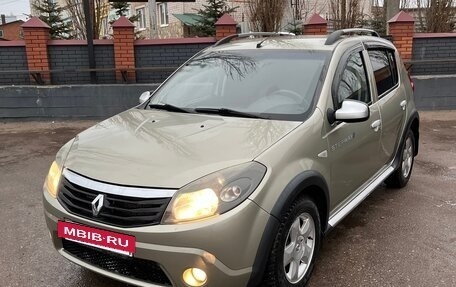 Renault Sandero I, 2012 год, 700 000 рублей, 2 фотография