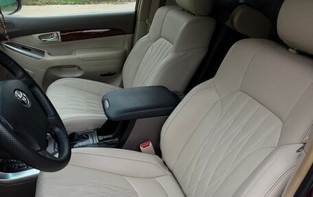 Toyota Land Cruiser Prado 120 рестайлинг, 2007 год, 2 500 000 рублей, 13 фотография