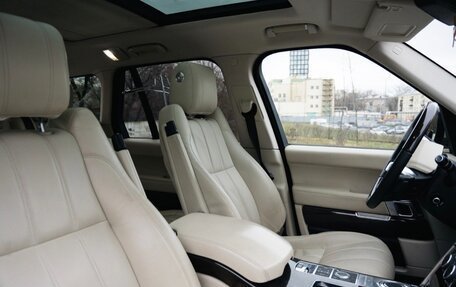 Land Rover Range Rover IV рестайлинг, 2013 год, 2 800 000 рублей, 3 фотография