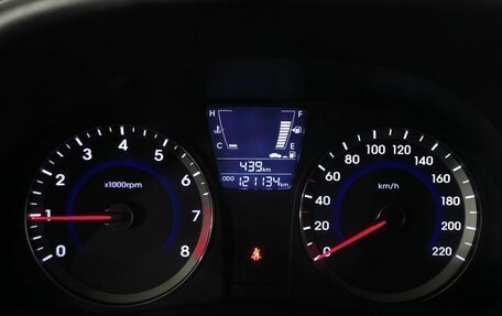 Hyundai Solaris II рестайлинг, 2011 год, 585 150 рублей, 21 фотография