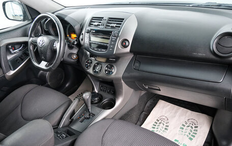 Toyota RAV4, 2011 год, 1 369 000 рублей, 13 фотография