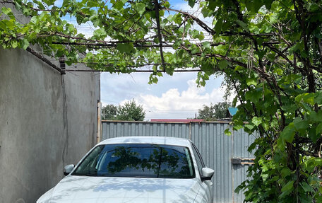 Volkswagen Jetta VI, 2016 год, 1 200 000 рублей, 2 фотография