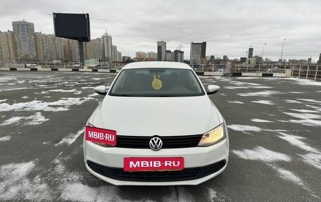 Volkswagen Jetta VI, 2013 год, 1 069 000 рублей, 3 фотография
