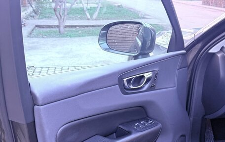 Volvo XC60 II, 2020 год, 4 300 000 рублей, 7 фотография